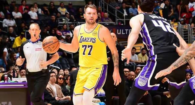 湖人战胜国王 季前赛悬念迭起