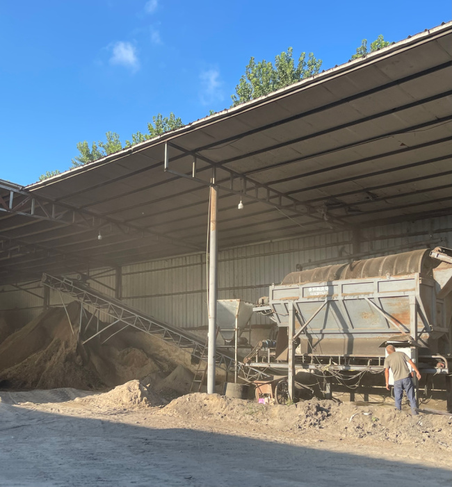 “毒營(yíng)養(yǎng)土”調(diào)查：建筑垃圾搖身一變成營(yíng)養(yǎng)土，檢出重金屬超標(biāo)