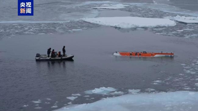 “奋斗者”号载人潜水器带着北极深海故事回来啦!