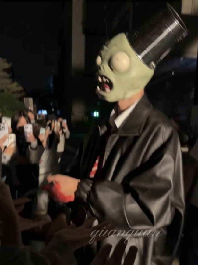 林一cos铁筒僵尸