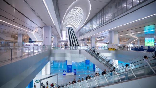 未来感十足!网友:这个车站“太科幻”!