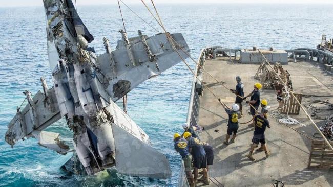 美军航母南海坠落的舰载机有何特点 一小时内的连环坠机