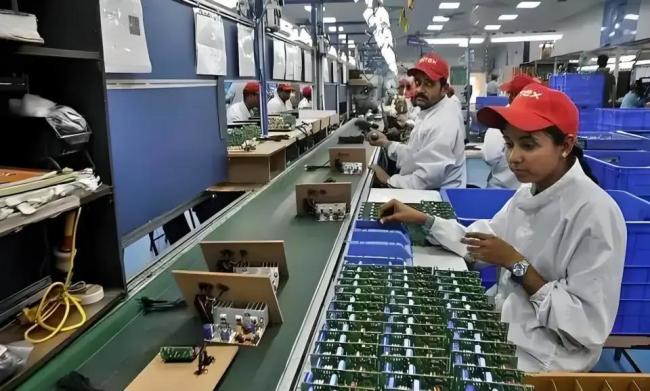 为何印度股市会出现外资撤离潮 政策摇摆引发信任危机