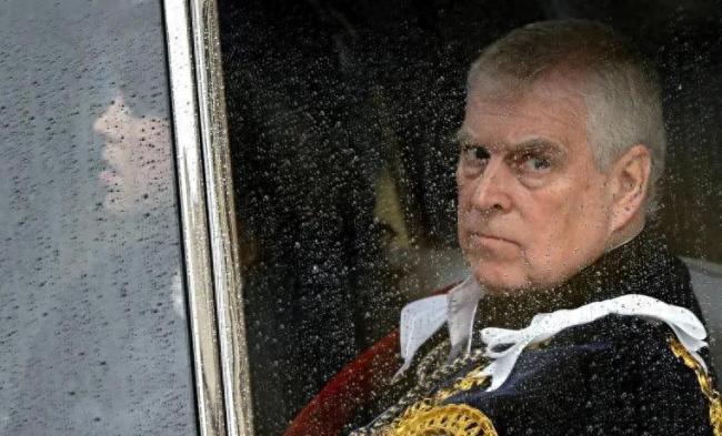 安德鲁王子头衔尽失成王室弃子 从英雄到反面案例