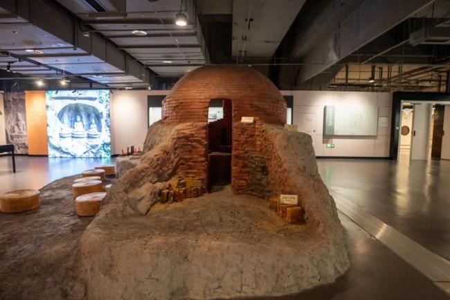 未来感十足!网友:这个车站“太科幻”!