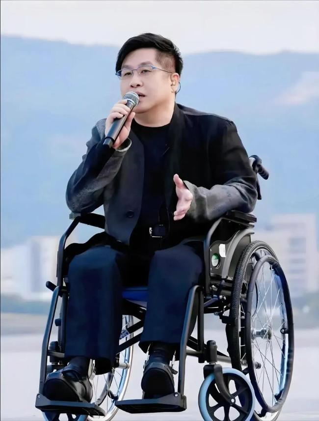 博主谈郑智化事件 反转引发热议