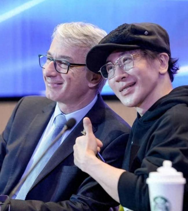 刘谦抗癌成功后近况 魔术巡演再启程