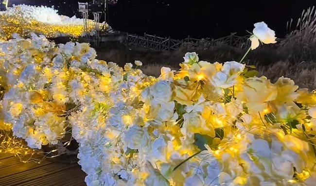 花小龙求婚成功 浪漫满屋温情无限