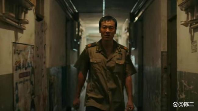 树影迷宫 小巷井中惊现倒浮女尸 硬核细节还原九十年代刑侦现场