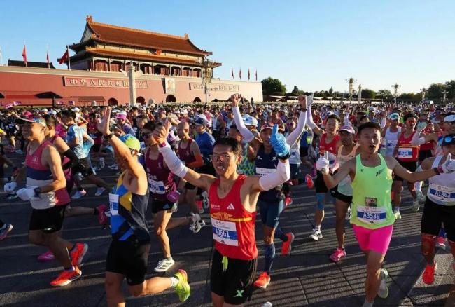 杨春龙获2025北马男子组国内第二名 遗憾未刷新PB