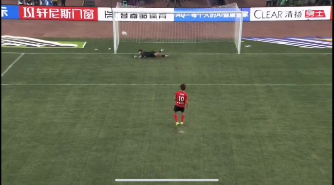 苏超的世界:先爱上足球再爱这座城 城市认同感与足球狂欢