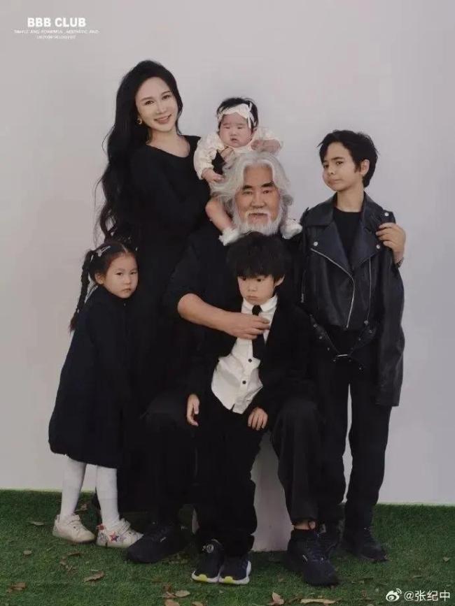 张纪中辟谣身家300亿 只是普通导演