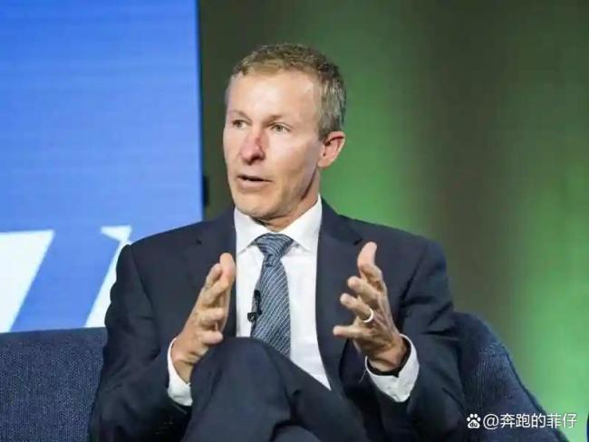 评论员：美国航空业接近崩溃状态 停摆引发航班瘫痪