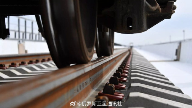 英国火车行凶案9人危殆 袭击引发恐慌与混乱