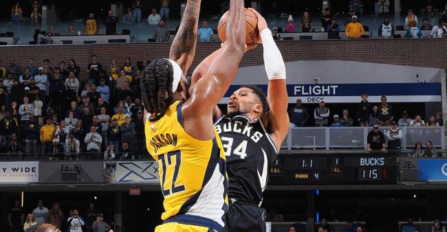 字母哥绝杀步行者