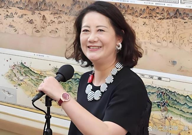 黑熊变狗熊？“台独战将”沈伯洋末路狂奔的“危险游戏”！