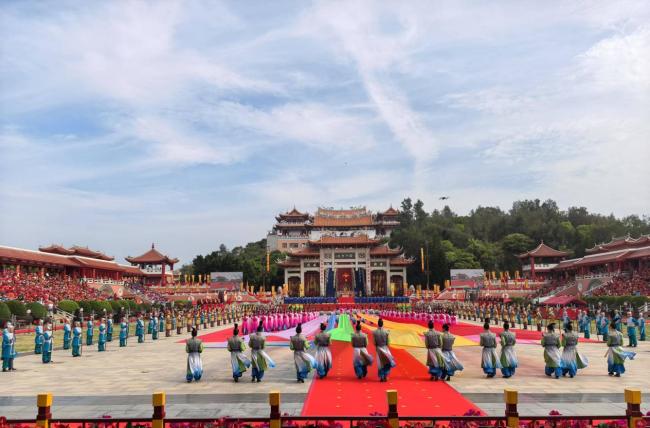 龙宇翔出席第二十七届湄洲妈祖文化旅游节开幕式