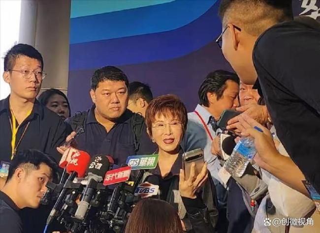 郑丽文上班第一天讲话，台湾回归走和平路线！