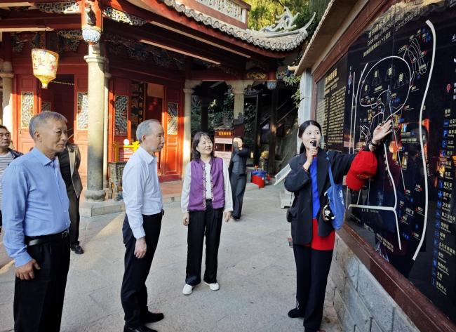 龙宇翔出席第二十七届湄洲妈祖文化旅游节开幕式