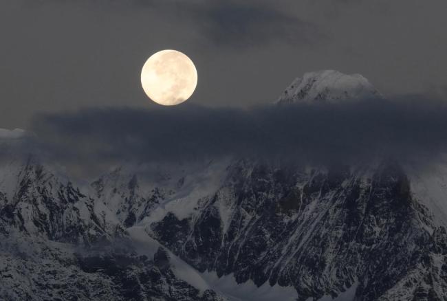 就在今晚,年度最大“超级月亮