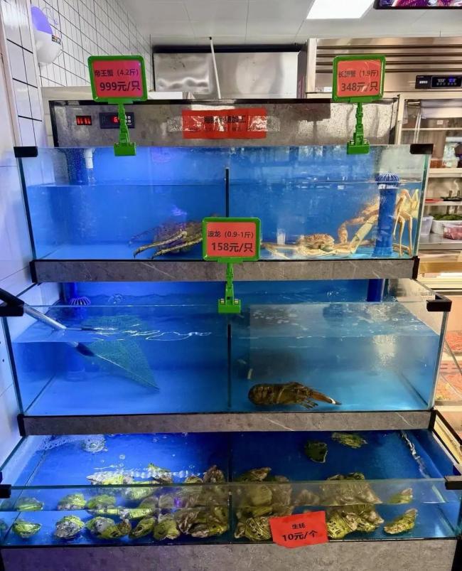 浙大食堂8.8元一只螃蟹引热议 高校海鲜盛宴受关注