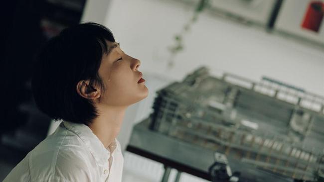 白百何:还能这么操作?明星动态引发解读争议