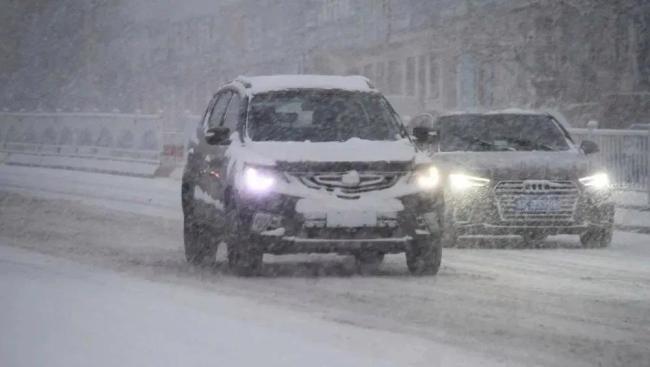 新疆大范围强降雪即将上线 暴雪预警启动