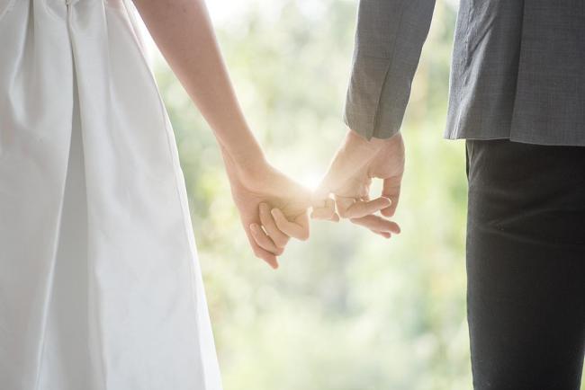 结婚还有机会“领钱” 甜蜜福利如何真正甜到实处?