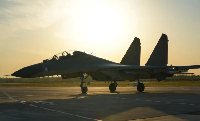 战机编队 昼夜鏖战 一组硬核训练大图来袭