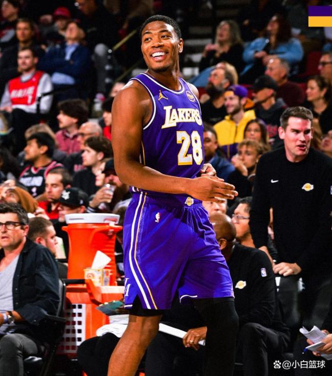 湖媒盛赞雷迪克营造赢球文化 艾顿感谢主帅