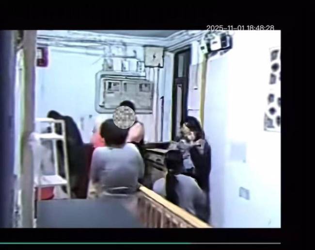 规劝邻居不要把垃圾扔家门口遭围殴?邻里纠纷升级