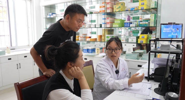 正在上传... 在这里,看见接续奋斗的足迹