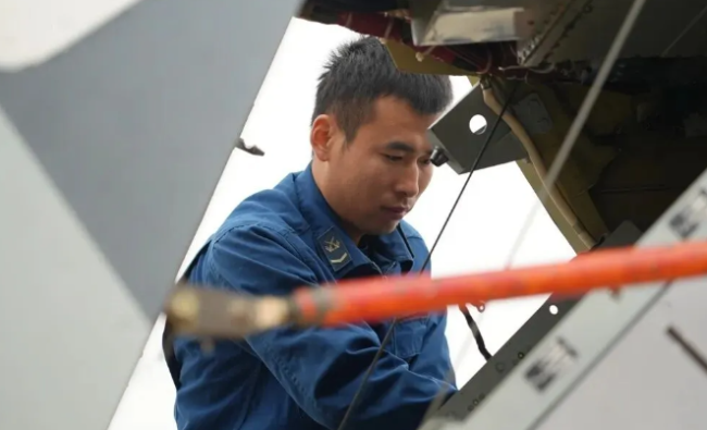 战机编队 昼夜鏖战 一组硬核训练大图来袭