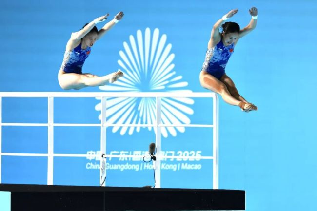 无缘奖牌!全红婵夸自己还是很棒:特别开心,就是伤情恢复得不怎么样;仍为你们喝彩!