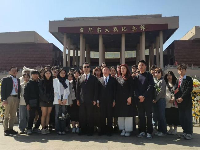 萧旭岑:岛内舆论处在黎明前的黑暗 两岸青年交流突破限制