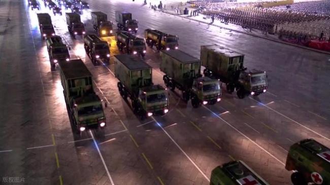 前美国部长夸赞中国 实力决定态度