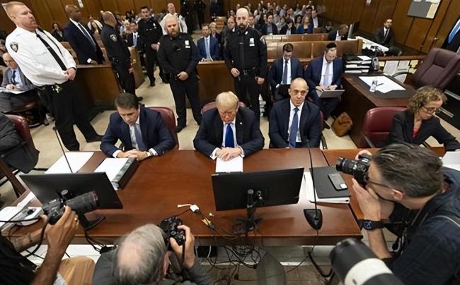 储殷:中美关税休战的三重逻辑 战略妥协的背后