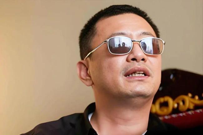 向太炮轰王家卫烧钱式拍摄不道德 揭开电影圈潜规则