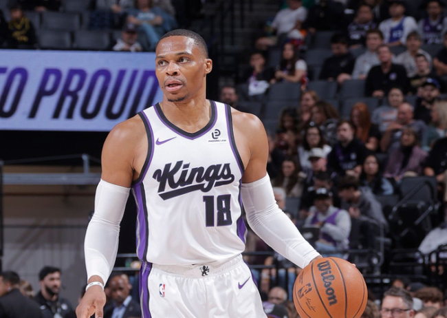 威少替补出战16分钟国王生涯新低