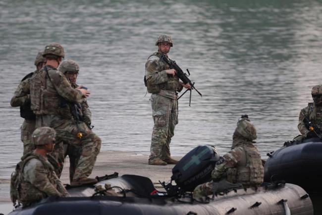 美国兵临加勒比海意欲何为 地缘政治考量引发争议