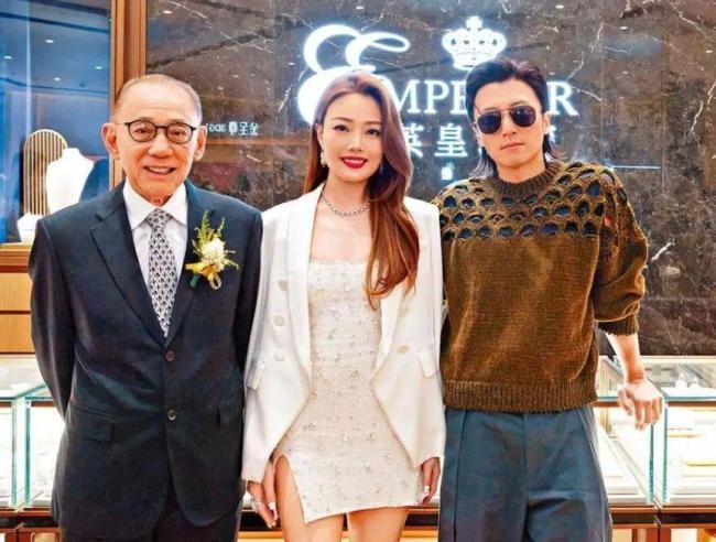 霍汶希揭英皇艺人不跳槽原因 团魂留人