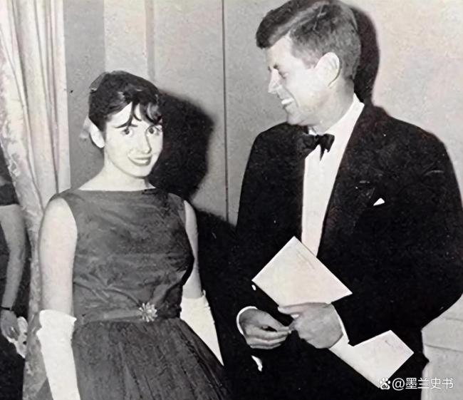 被总统痛骂,被中国制裁全家,快下台的佩洛西,为何里外不是人?