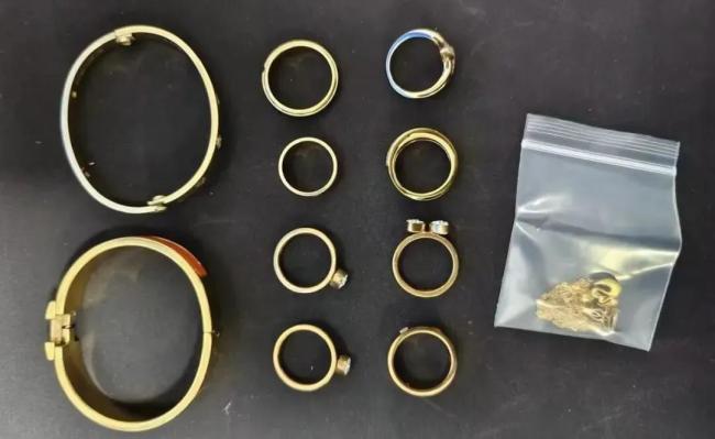 沈阳警方7.5小时破获别墅被盗案 蟊贼落网时正计划再作案