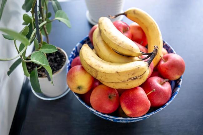 常吃这两种水果,高血压死亡风险竟然能降低 40%!