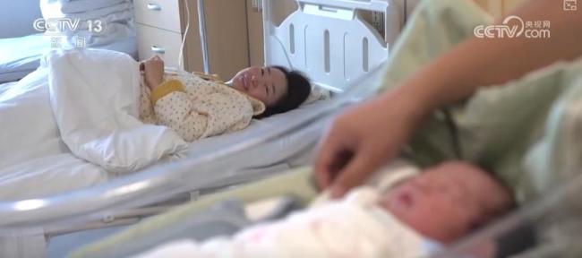 7省份已率先實(shí)現(xiàn)生娃基本不花錢(qián) 政策利好引發(fā)熱議
