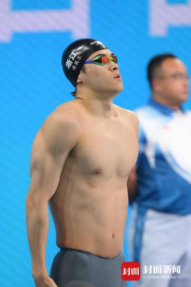 张展硕夺冠潘展乐摘铜 孙杨无成绩 新星闪耀赛场