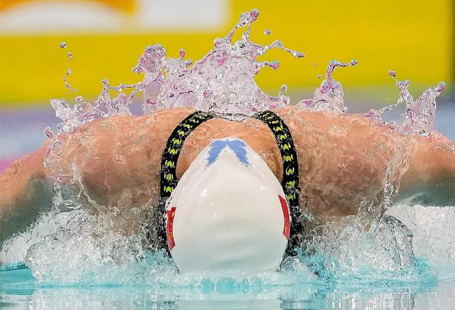 全运会女子100米蝶泳张雨霏夺金 江苏选手再创辉煌