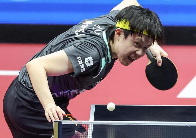 王楚钦4比2林高远晋级4强 精彩对决定格瞬间