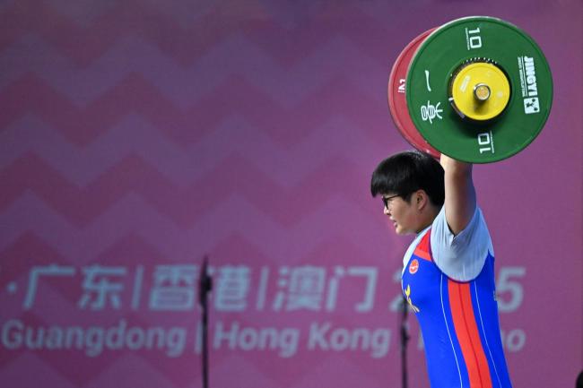 全运会举重女子81公斤级彭翠婷夺冠 刷新全国纪录