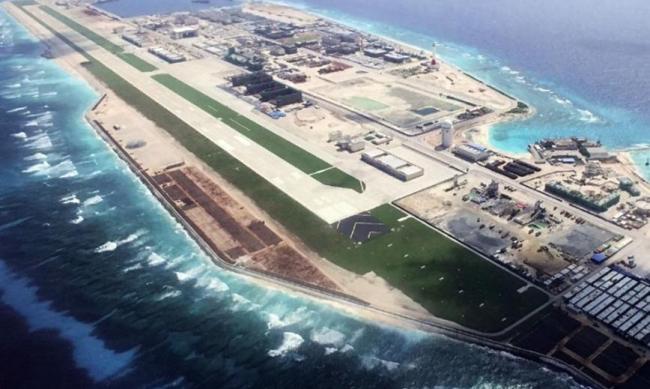 福建舰90秒弹射一架歼-15T 电磁弹射显神威